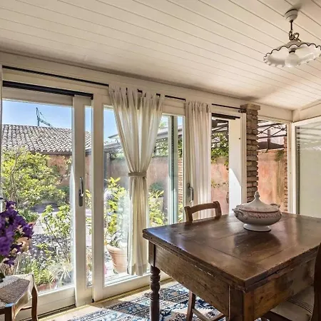 In Mit Garten Und Whirlpool Apartment Salo